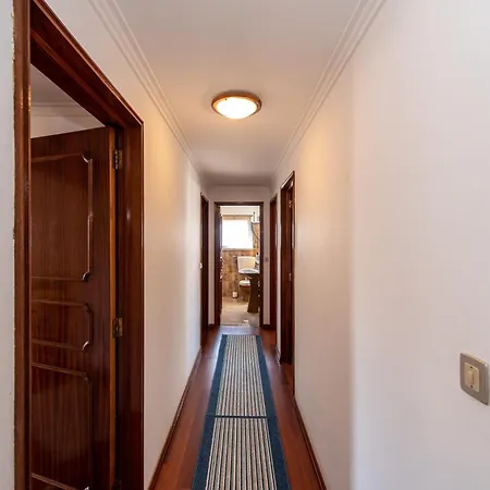 וילה Cantinho Alegre Em *