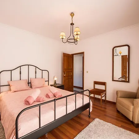 Cantinho Alegre Em * קסקאיס