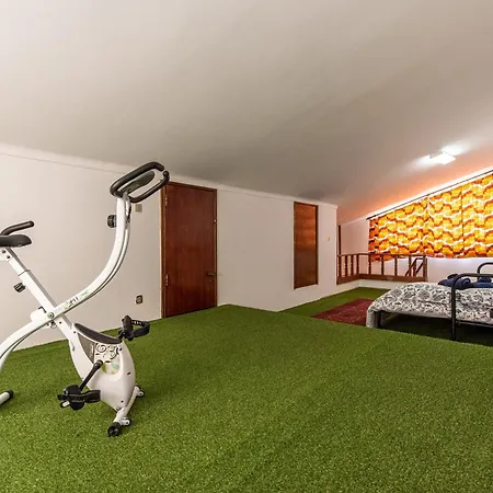 Villa Cantinho Alegre Em *